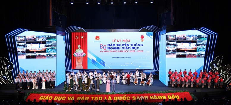 Gần 1,7 triệu thầy cô và 30 triệu học sinh, sinh viên dự lễ khai giảng đặc biệt