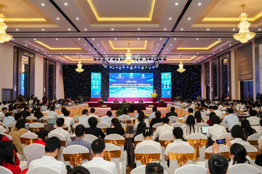 Vietnam Datafest - 2024: Ứng dụng tra cứu quy hoạch, định giá bất động sản của Meey Group gây chú ý 