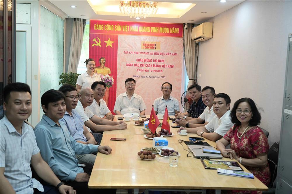 Chào mừng 100 năm ngày Báo chí Cách mạng Việt Nam