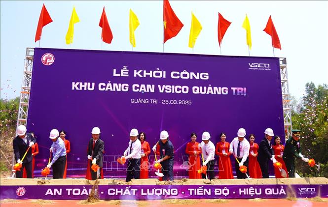 Khởi công dự án Khu Cảng cạn VSICO tại biên giới Việt - Lào