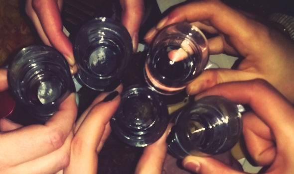 Rượu giả - nỗi lo 'chết người' mỗi dịp Tết đến xuân về