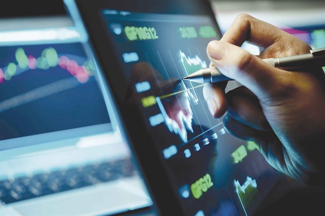 Hàng hóa TG tháng 12/2016: Giá năng lượng tăng, kim loại quý giảm