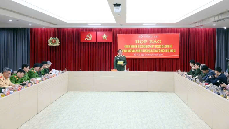 Công bố quy định về chức năng, nhiệm vụ, quyền hạn, cơ cấu tổ chức mới của Bộ Công an