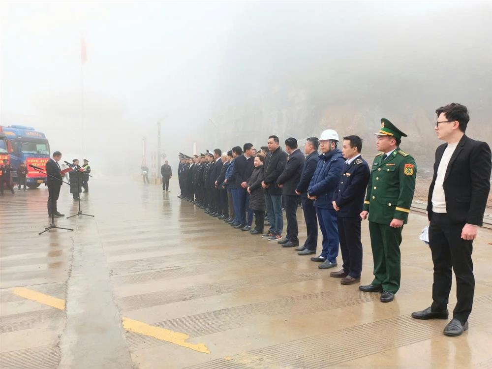 Thông quan hàng hoá tại cửa khẩu Săm Pun, cơ hội lớn cho sự phát triển thương mại biên mậu