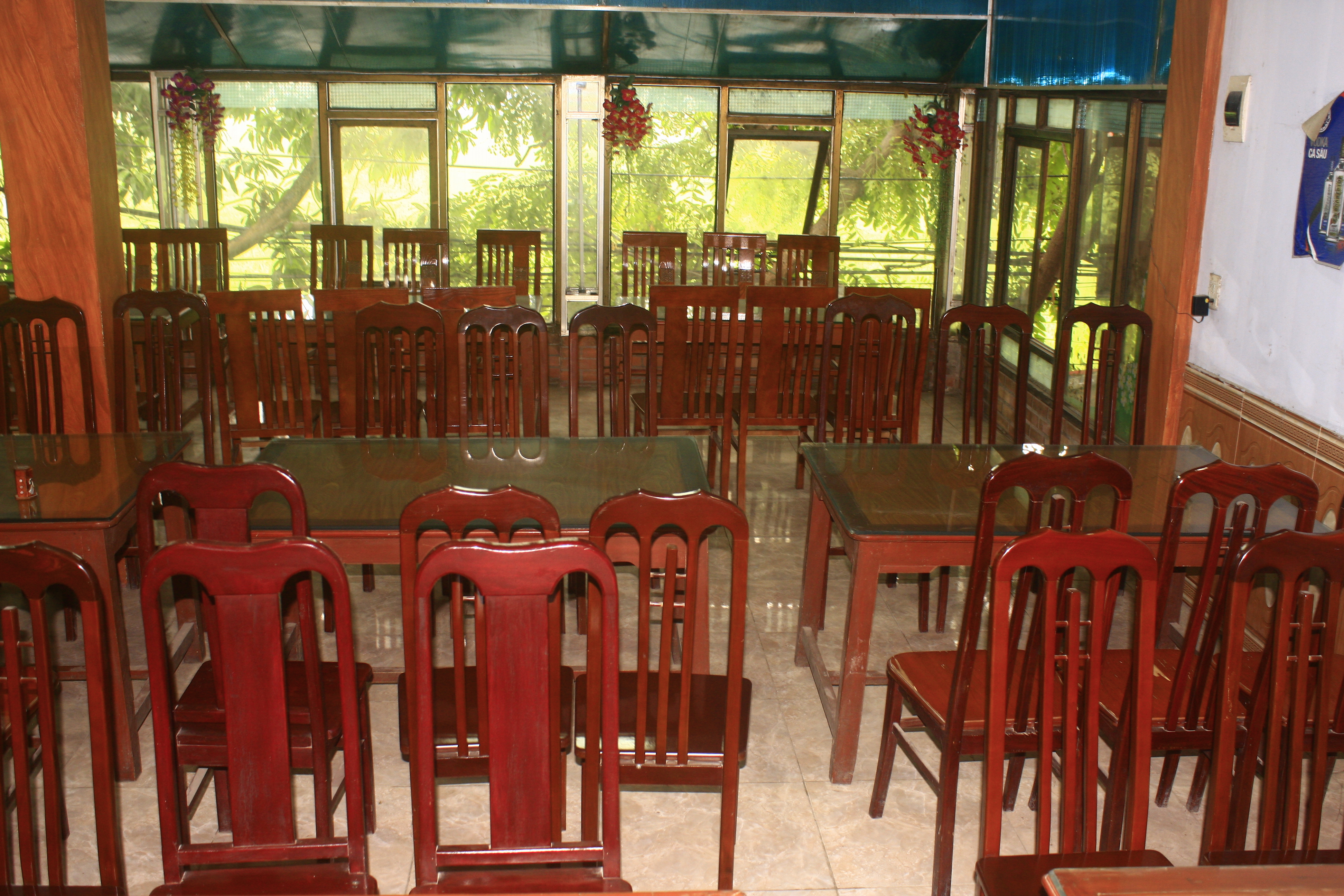 NHÀ HÀNG HOÀNG THUẤN