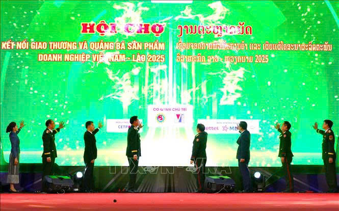 Việt Nam – Lào: Hội chợ kết nối giao thương góp phần vun đắp tình hữu nghị đặc biệt 