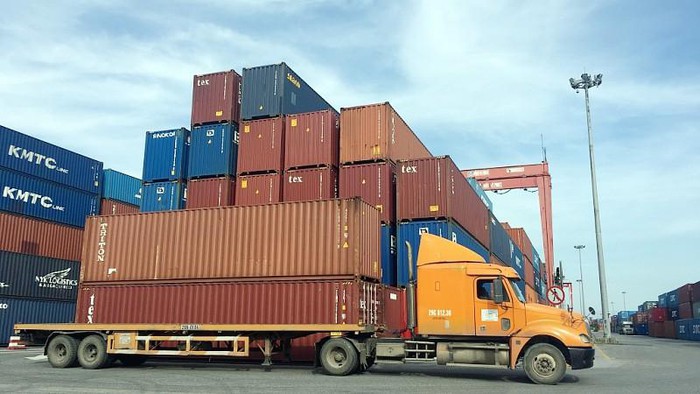 Thông quan nhanh, tránh ách tắc đối với mặt hàng thịt và gia cầm