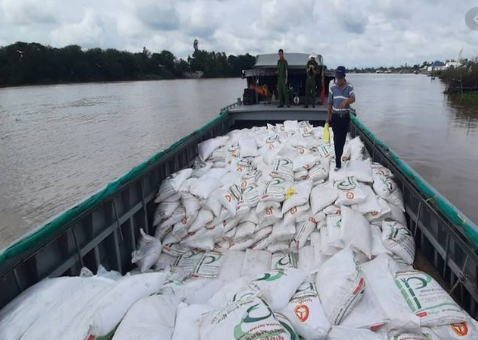Cuối năm buôn lậu đường cát qua biên giới Tây Nam tăng mạnh