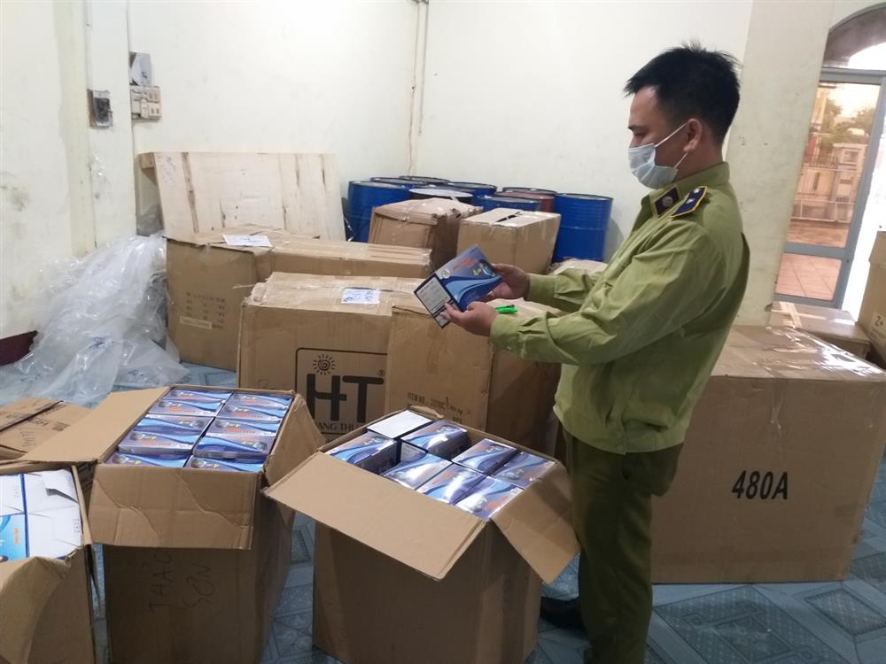 Thu giữ hàng nghìn sản phẩm không có hóa đơn chứng từ tại Phú Yên