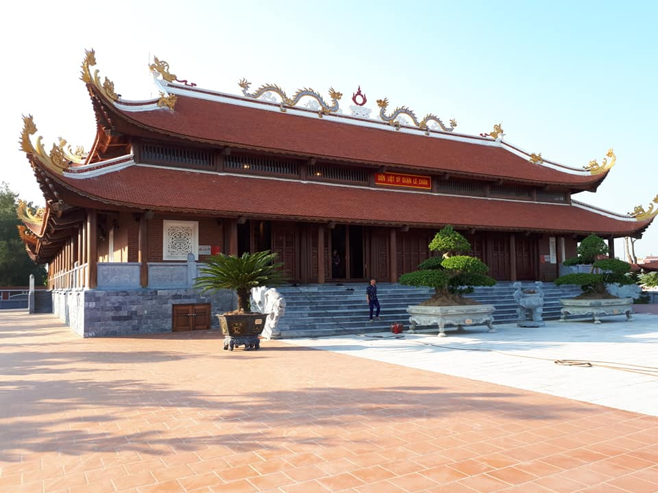 Nhà gỗ kiểu 2 tầng