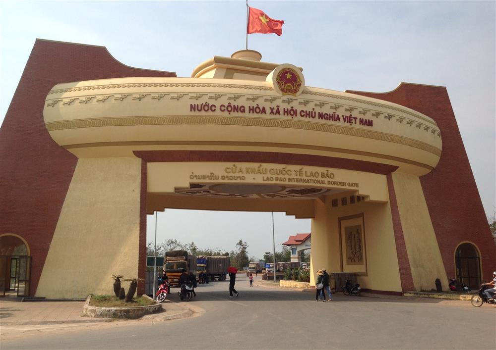 Cửa khẩu quốc tế Lao Bảo, tỉnh Quảng Trị. 