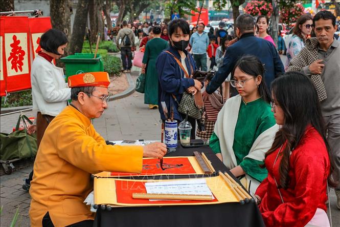 Siết chặt kỷ luật hành chính, nhanh chóng đưa bộ máy vào guồng sau Tết