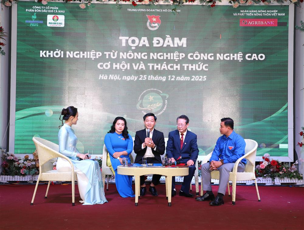 Tọa đàm “Khởi nghiệp từ nông nghiệp công nghệ cao, cơ hội và thách thức”