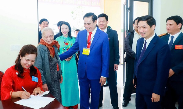 Nghệ An: Tỷ lệ cử tri đi bầu đạt 99,86%, nhiều địa phương hoàn thành 100%