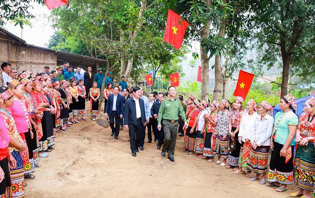 Nghệ An: Kiểm tra tiến độ, chỉ đạo việc triển khai xây dựng và bàn giao nhà ở cho các hộ nghèo và hộ đặc biệt khó khăn ở các xã thuộc huyện biên giới