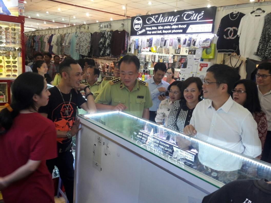 Bộ trưởng trần Tuấn anh