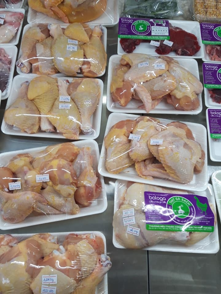 Siêu thị Hưng Thịnh – Vũ Phạm Hàm kinh doanh “hàng xách tay ở mức độ cho phép”!?