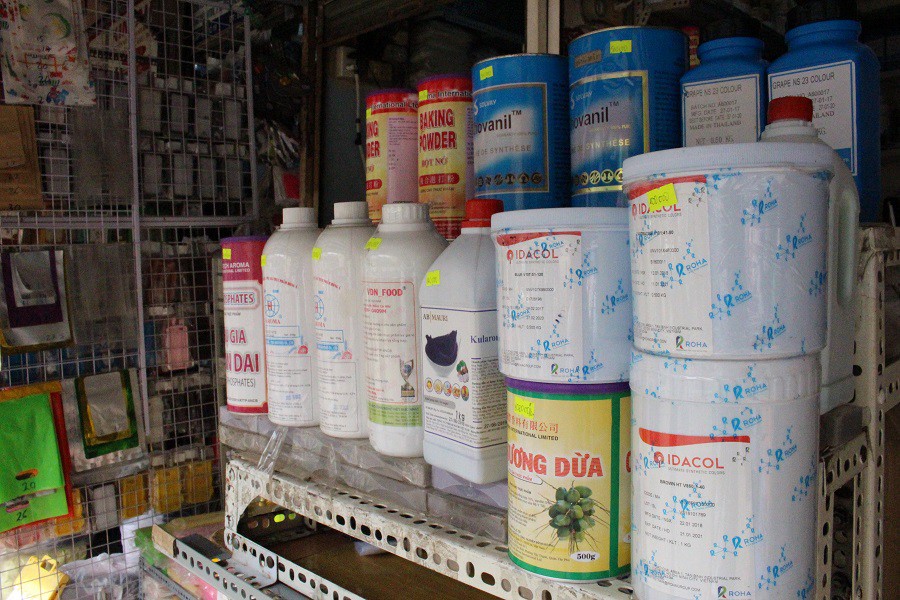 Ngăn chặn hóa chất nguy hại từ chợ “tử thần” mùa Tết - Ảnh 1.