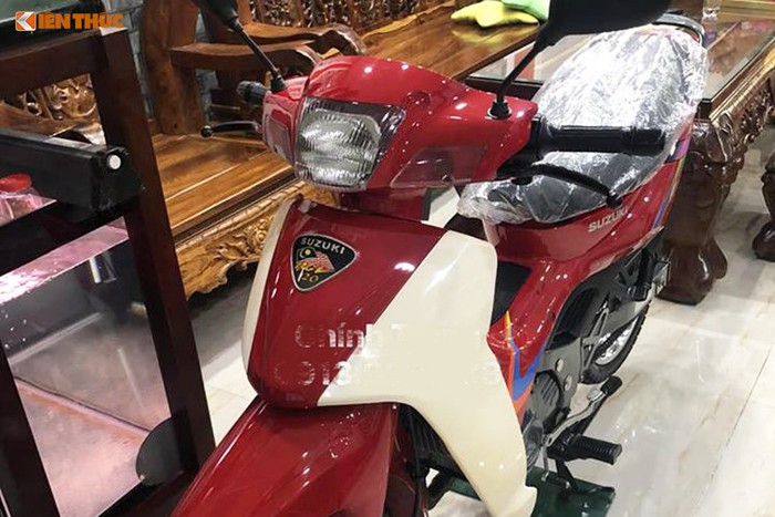 het-gia-1-ty-dong-chiec-xe-may-suzuki-rgv-120-co-gi-dac-biet