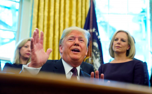 Trump đã khuấy đảo thương mại toàn cầu như thế nào