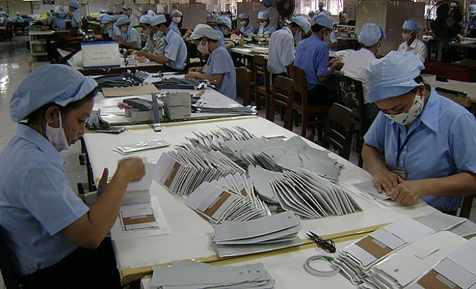 Đẩy mạnh tái cơ cấu doanh nghiệp nhà nước: Giải pháp kích thích tăng trưởng giai phap kich thich tang truong