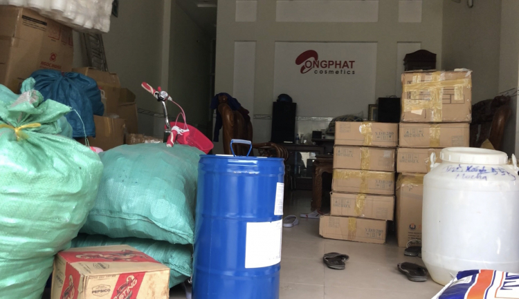 Mỹ Phẩm Elly White3.jpg