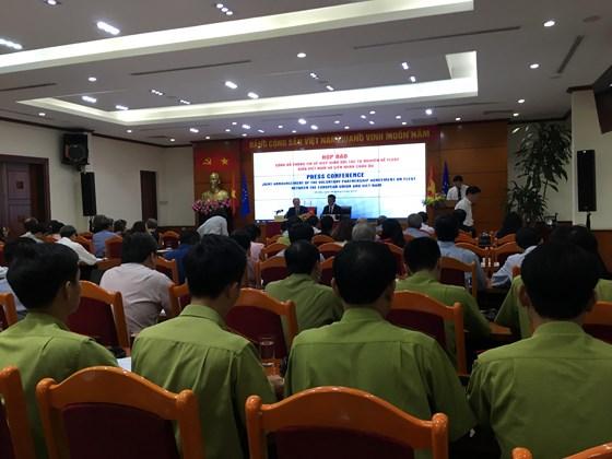 Từ 1-6, “gỗ lậu” Việt Nam hết cửa sang châu Âu