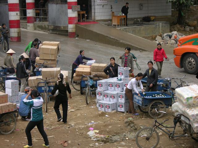 Điểm lại những vụ bắt giữ buôn lậu, gian lận thương mại lớn của ngành Hải quan từ 16/8 đến 15/9/2017