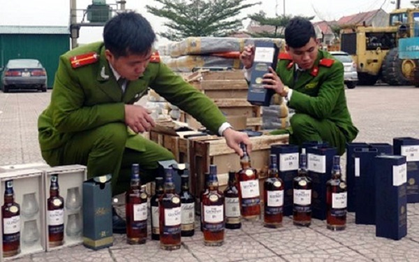 Hà Nội: Đối tượng buôn lậu, gian lận thương mại hoạt động theo ổ nhóm rất tinh vi và manh động