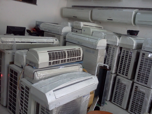 Bắt giữ kho hàng điều hòa 