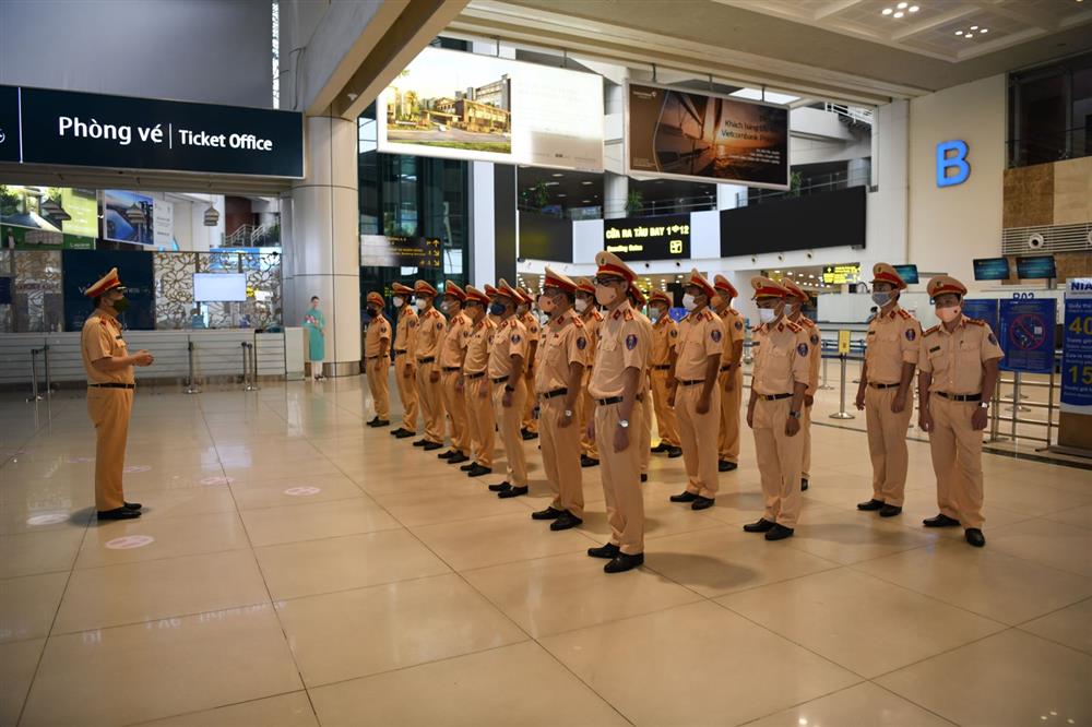 Cục CSGT xuất quân tăng cường chống dịch cho TP Hồ Chí Minh