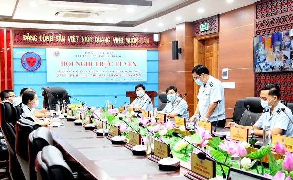 Cục Hải quan Bình Dương tập huấn công tác lấy mẫu, phân tích phân loại hàng hóa
