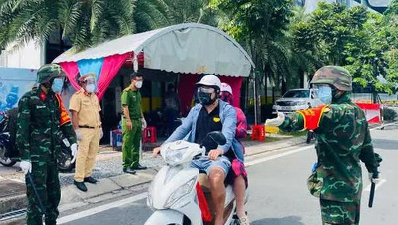 TP. Hồ Chí Minh bổ sung thêm nhóm đối tượng được ra đường trong thời gian giãn cách xã hội