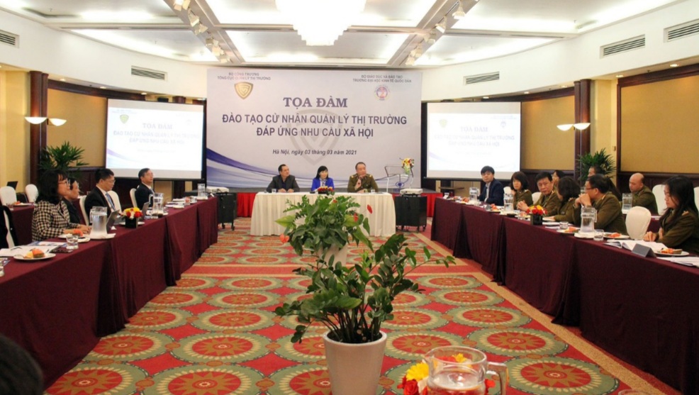 Quan cảnh buổi tọa đàm